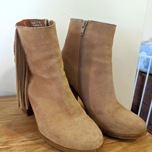 Heeled boots - Picture 3 of 6